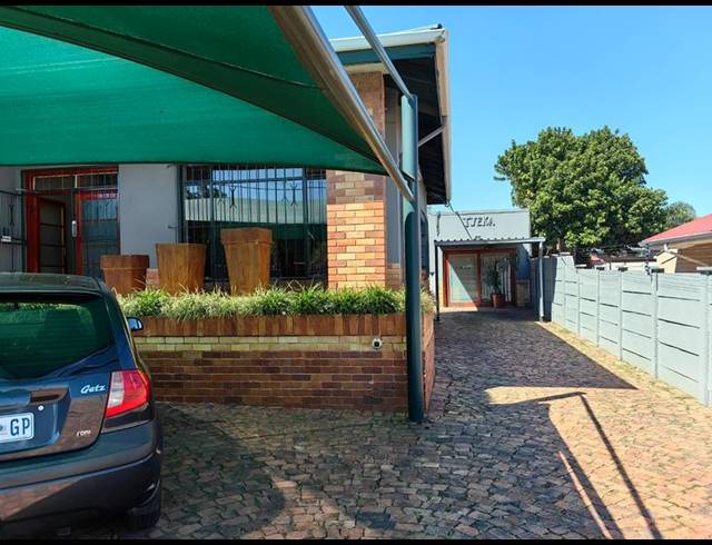 BUSINESS FOR SALE IN MONUMENT